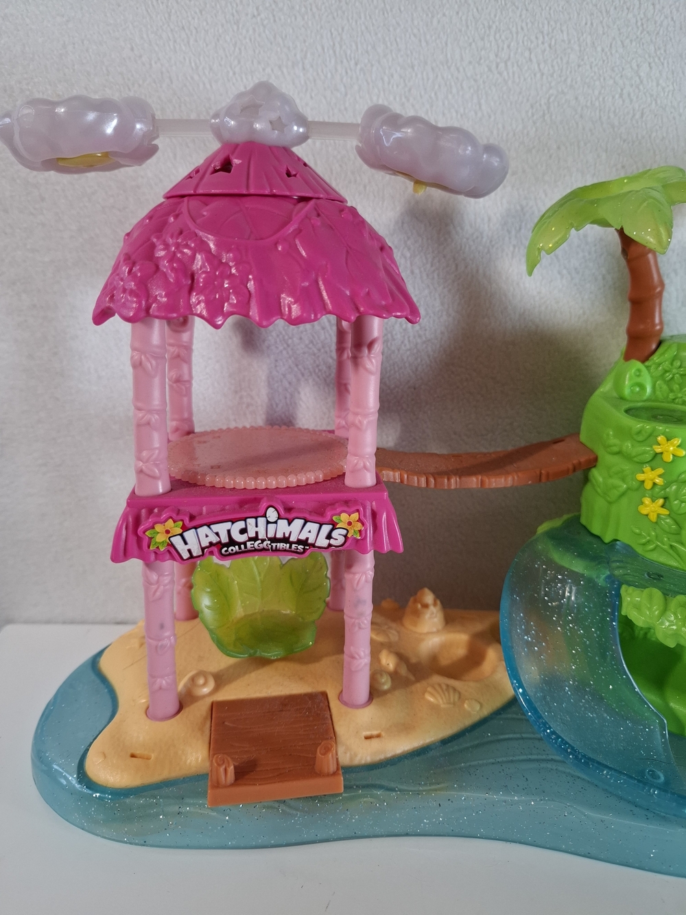 Hatchimals Tropical Playset - Pink & Green Island Adventure - Picture 6 of 11